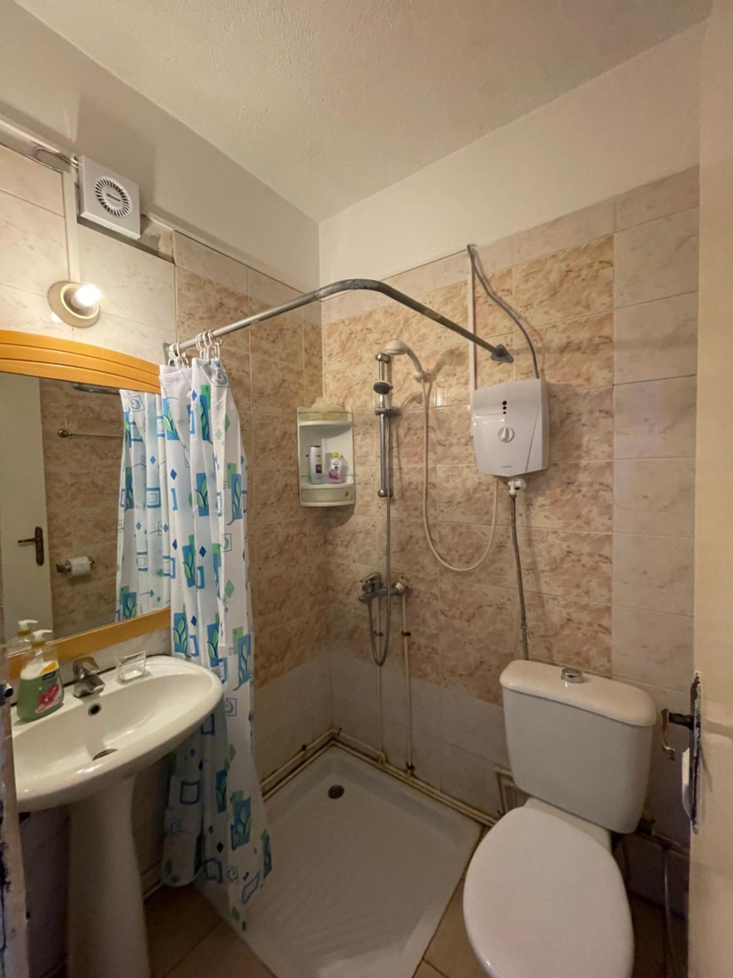 Studio Apartment Larnaca Buitenkant foto